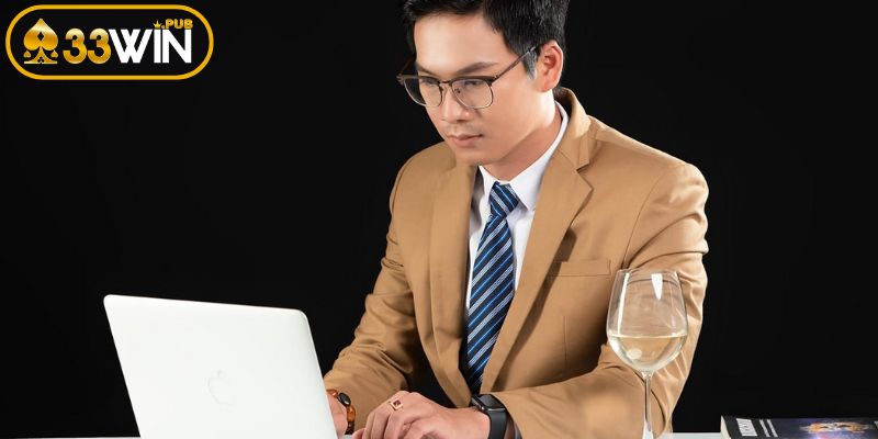 Thông tin về tiểu sử của CEO Hoàng Nam